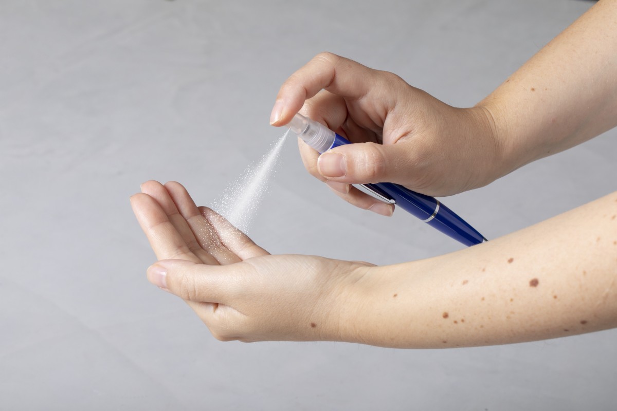 Penna a Sfera in Plastica Spren con Spray sulla Parte Superiore Personalizzata